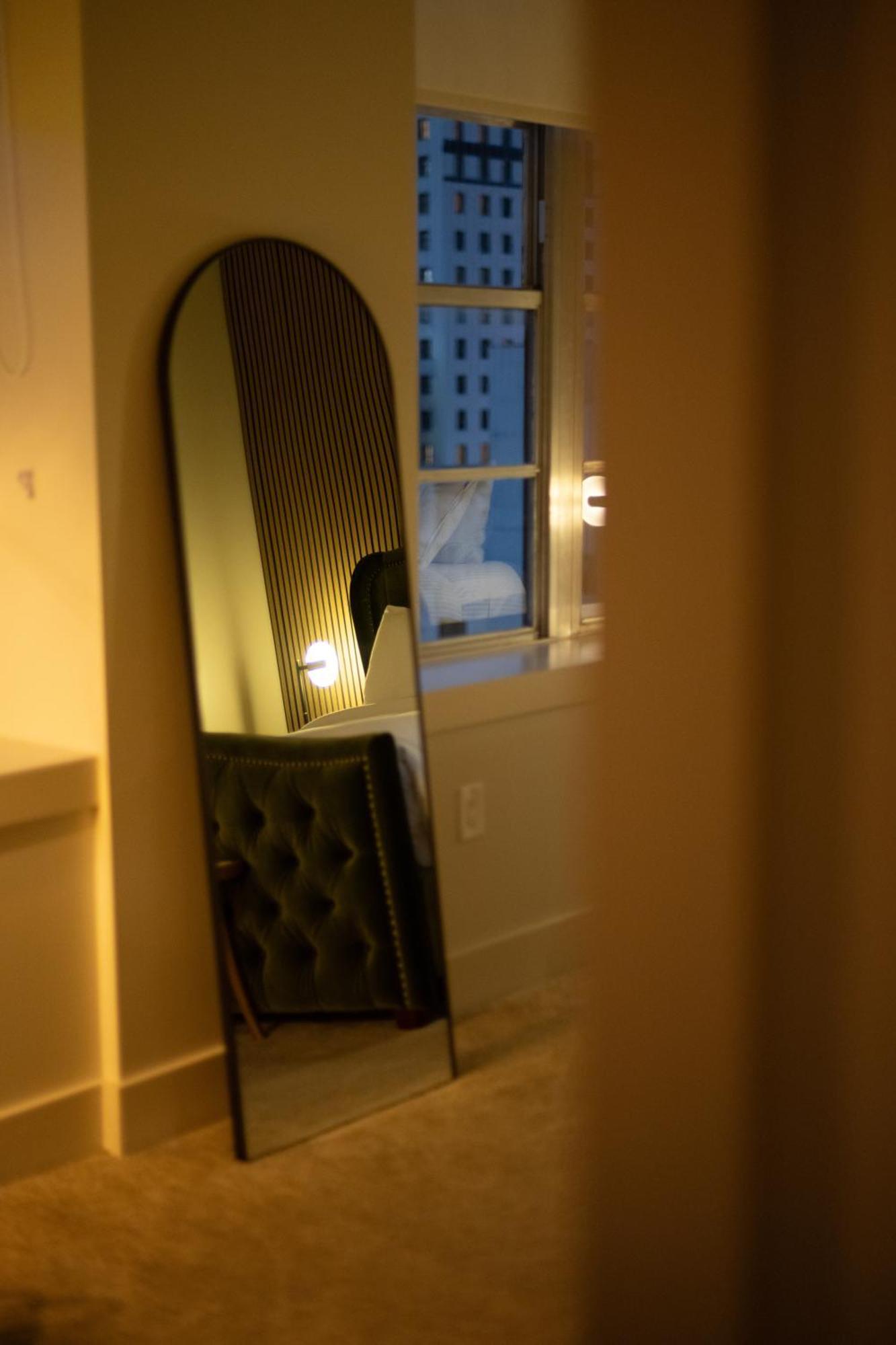 Luxury 2-Bedroom Condo Steps Away From The French Quarter Nueva Orleans Exterior foto