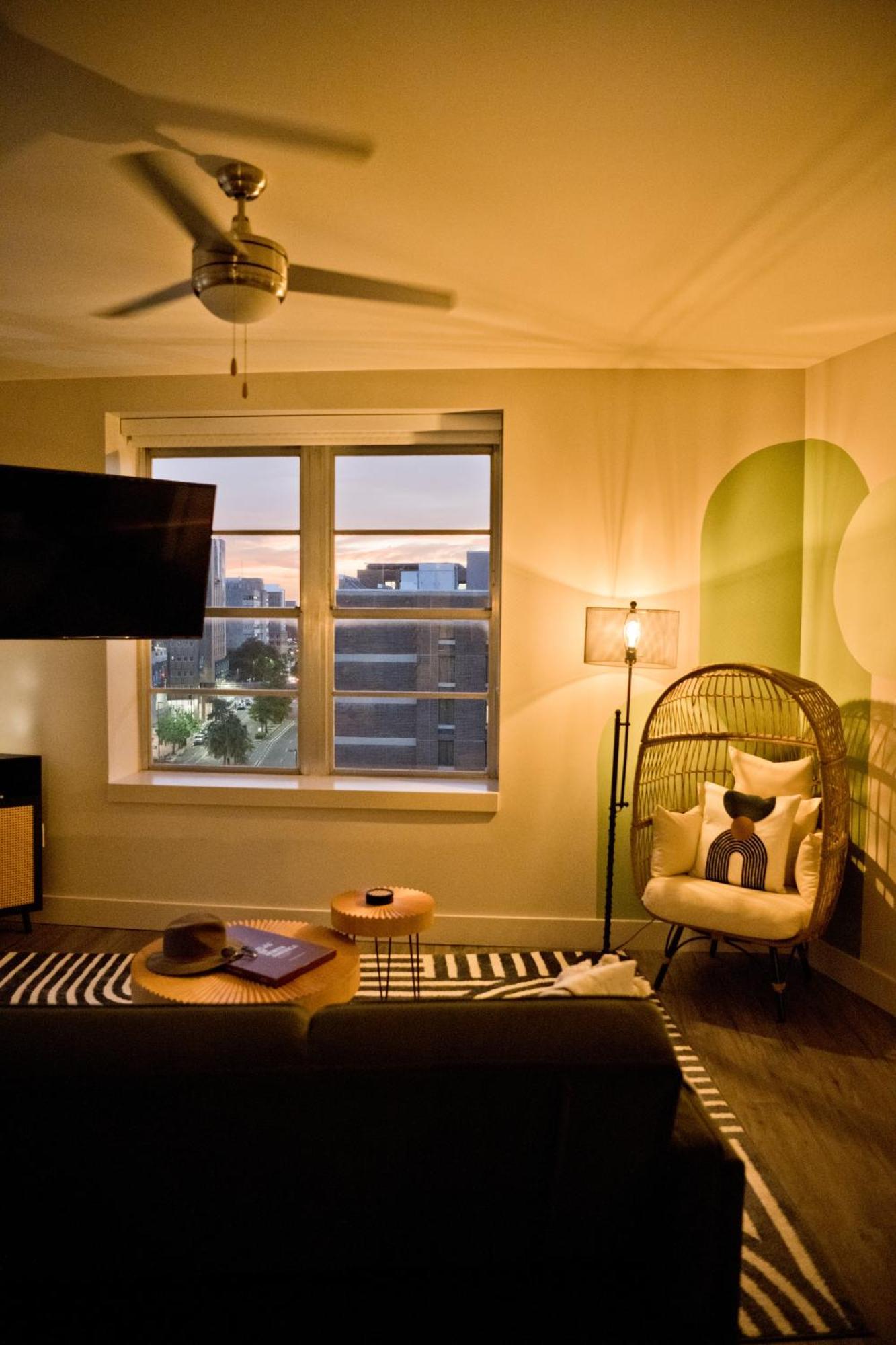 Luxury 2-Bedroom Condo Steps Away From The French Quarter Nueva Orleans Exterior foto